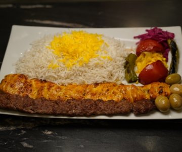 Çelo Vaziri