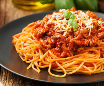 Spagettı Bolonez