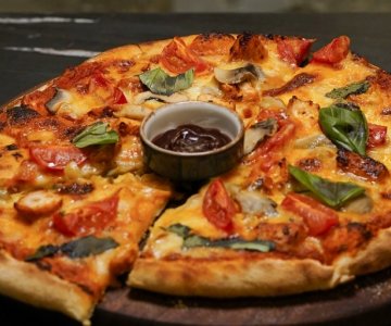 Tavuk Bbq Pizza