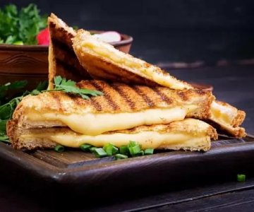 Kaşarlı Tost